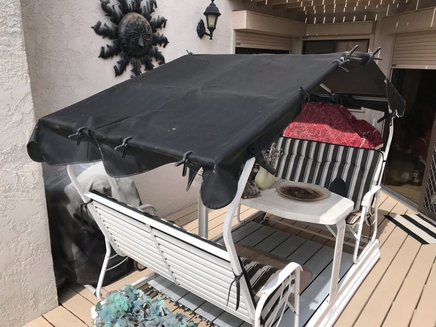 Comete Veranda Jardin Garden Furniture Swing Made In Canada 84W X 48D X 70H [Photo 3]