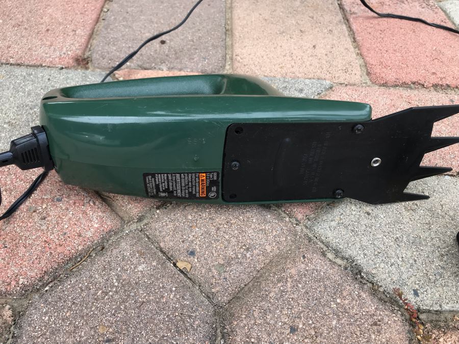 Black & Decker Cordless Grass Shear GS300 [Photo 4]