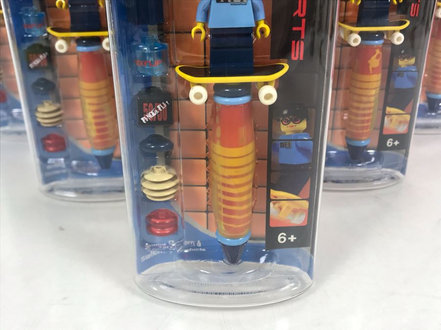 JUST ADDED - Six New LEGO Skaterboarder Girl Pens [Photo 5]
