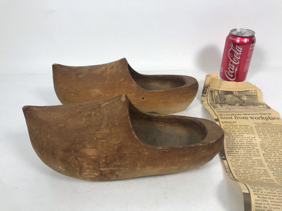 JUST ADDED - Pair Of Vintage Hand Carved Wooden Clogs Shoes 9.5 Internal Length - 11.5 External Length X 5W [Photo 1]