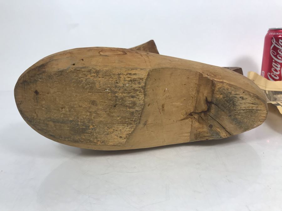 JUST ADDED - Pair Of Vintage Hand Carved Wooden Clogs Shoes 9.5 Internal Length - 11.5 External Length X 5W [Photo 6]