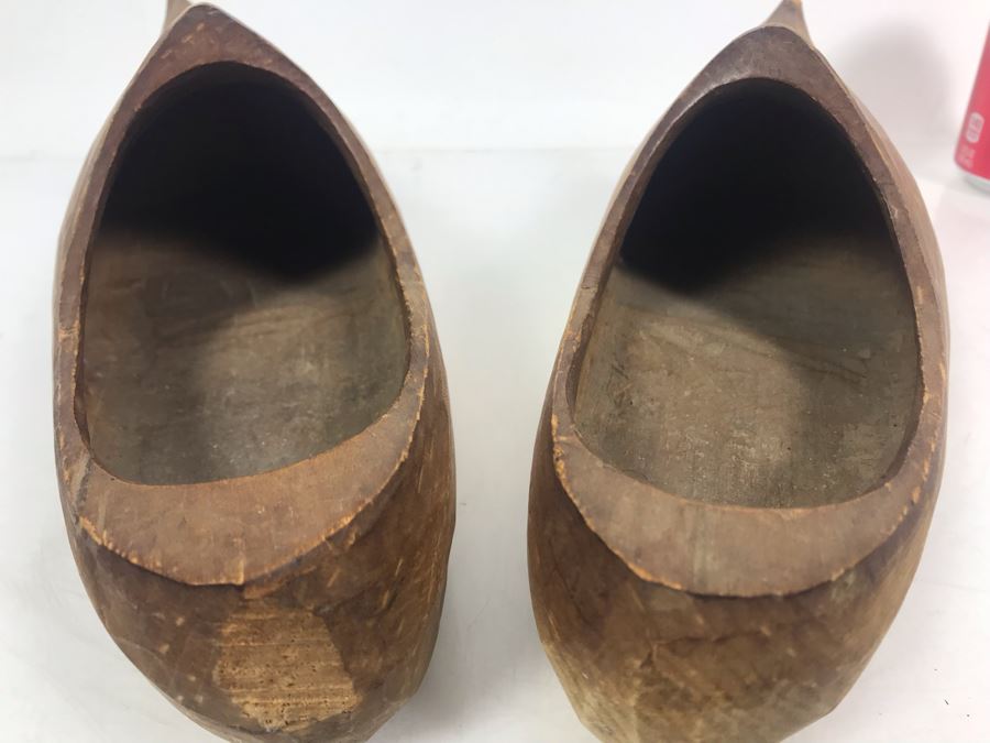 JUST ADDED - Pair Of Vintage Hand Carved Wooden Clogs Shoes 9.5 Internal Length - 11.5 External Length X 5W [Photo 9]