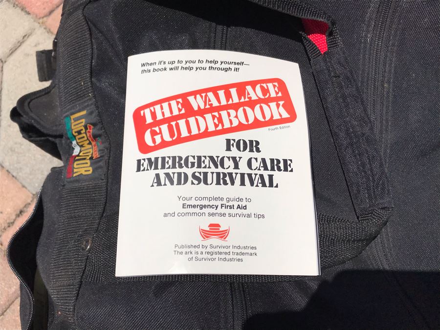 Llama Locomotor 72-Hour Emergency Kit [Photo 20]