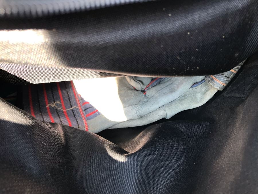 Llama Locomotor 72-Hour Emergency Kit [Photo 9]