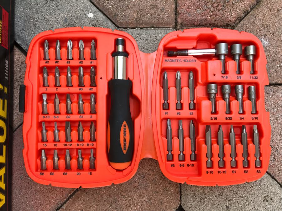 Craftsman 3/8In Drill Driver And Black & Decker Driver Set [Photo 3]