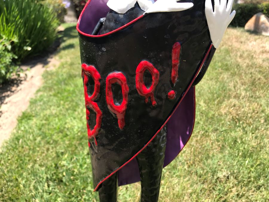 Metal Dracula Halloween Lawn Decoration [Photo 4]
