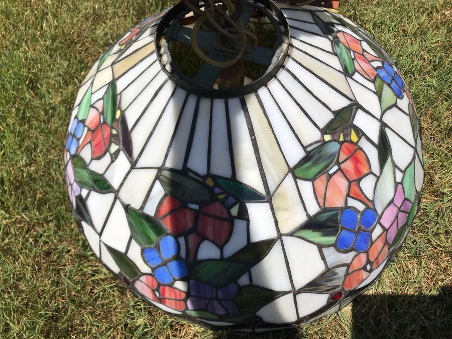 Stained Glass Hanging Light Fixture [Photo 4]