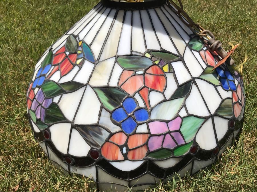Stained Glass Hanging Light Fixture [Photo 7]