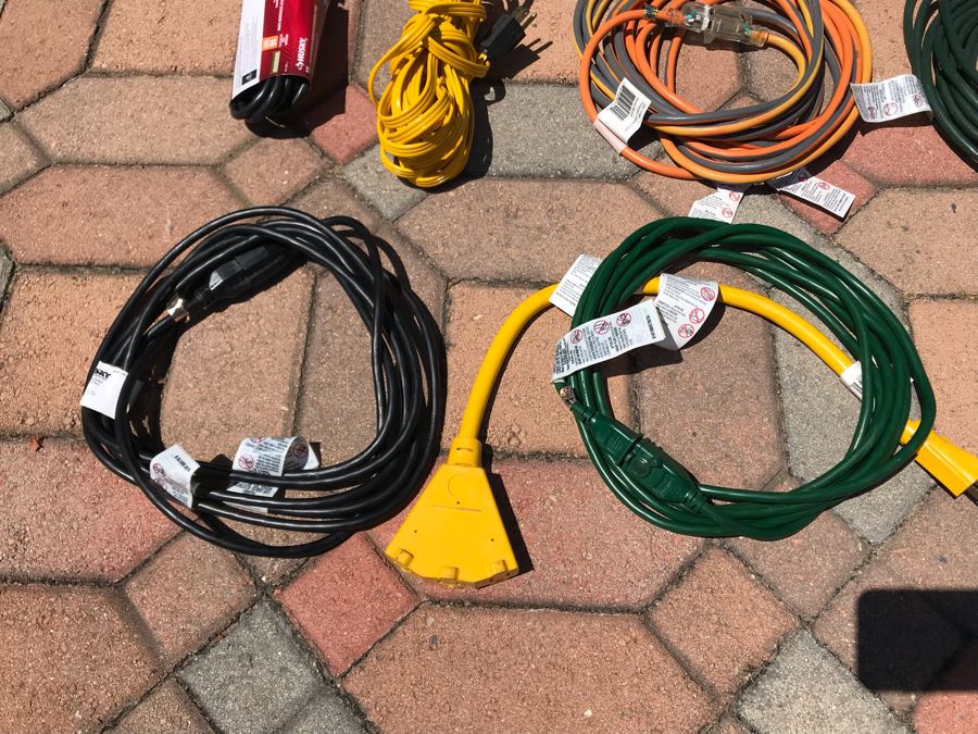 Huge Lot Of Apx 17 Heavy Duty Electrical Extension Cords [Photo 4]
