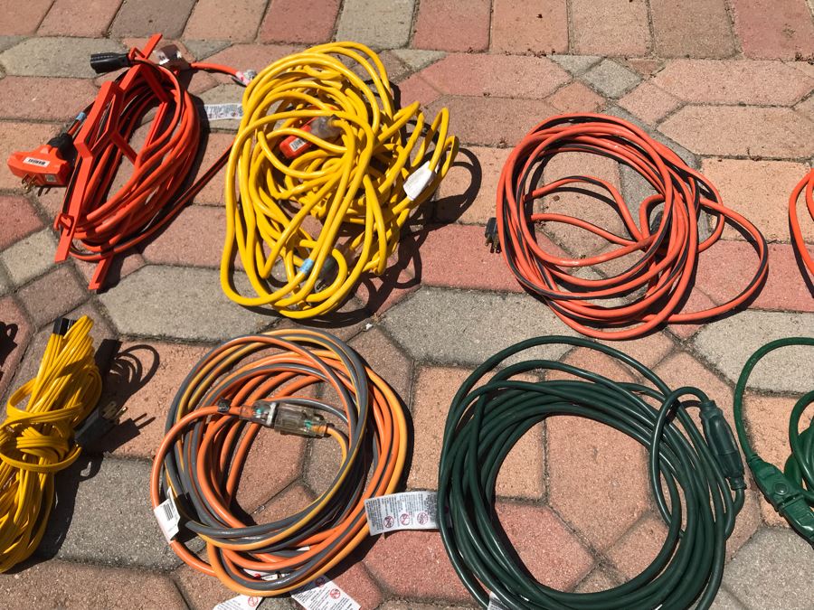 Huge Lot Of Apx 17 Heavy Duty Electrical Extension Cords [Photo 9]