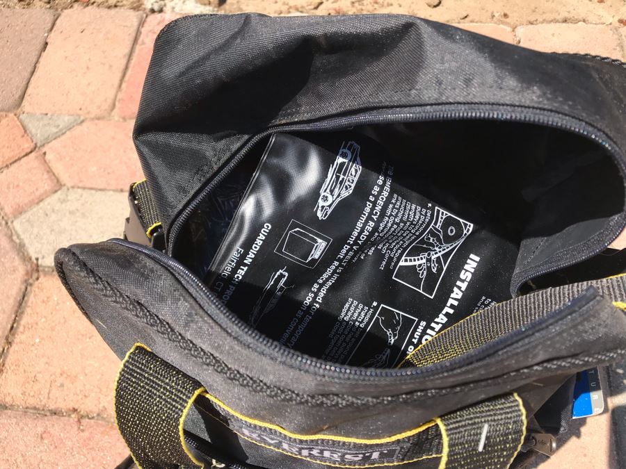 Everest Emergency Backpack Kit With Supplies [Photo 4]