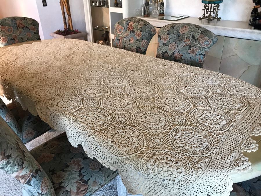 Vintage Crochet Tablecloth 58 X 98 [Photo 1]