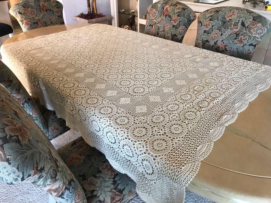 Vintage Crochet Tablecloth 60 X 72 [Photo 4]
