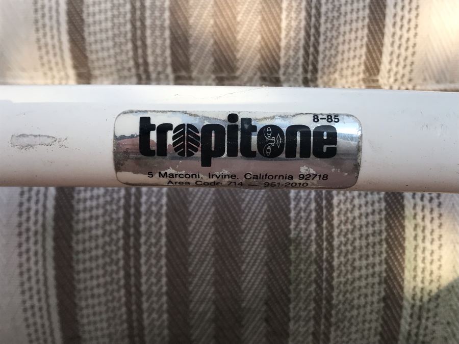 Tropitone Outdoor Aluminum Patio Furniture Round Table With Four Armchairs [Photo 6]