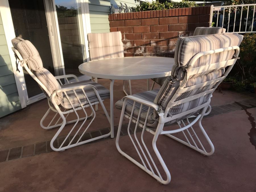 Tropitone Outdoor Aluminum Patio Furniture Round Table With Four Armchairs