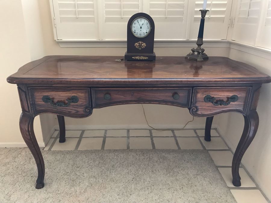 Thomasville Writing Desk With Chair [Photo 4]