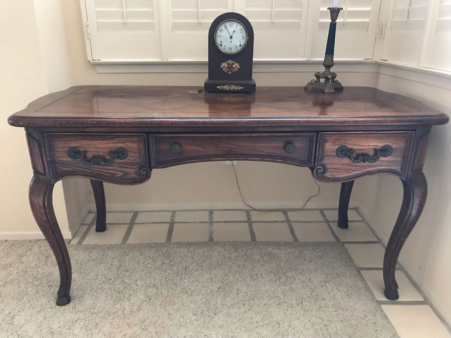 Thomasville Writing Desk With Chair [Photo 3]