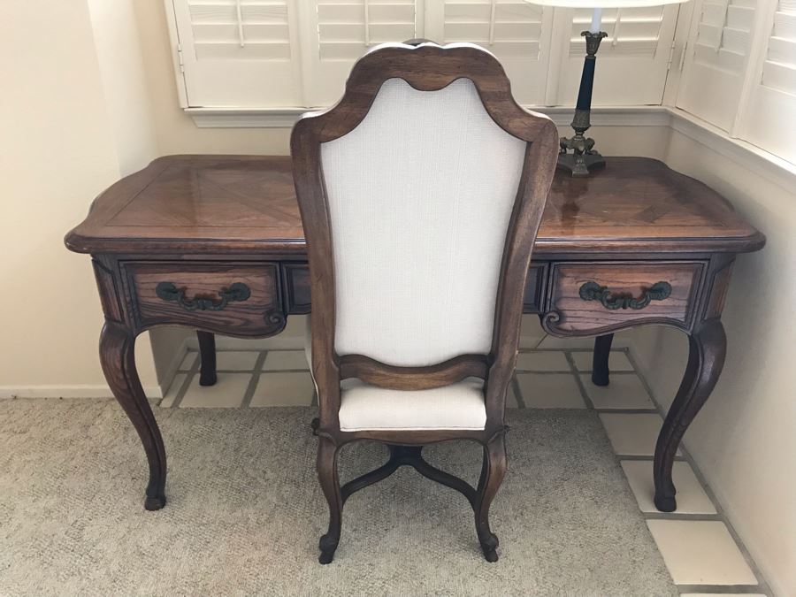 Thomasville Writing Desk With Chair [Photo 12]