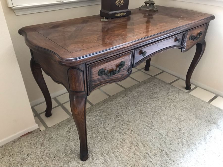 Thomasville Writing Desk With Chair [Photo 6]