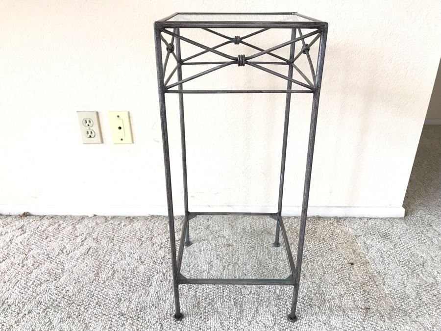 Metal Two-Tier Table [Photo 2]