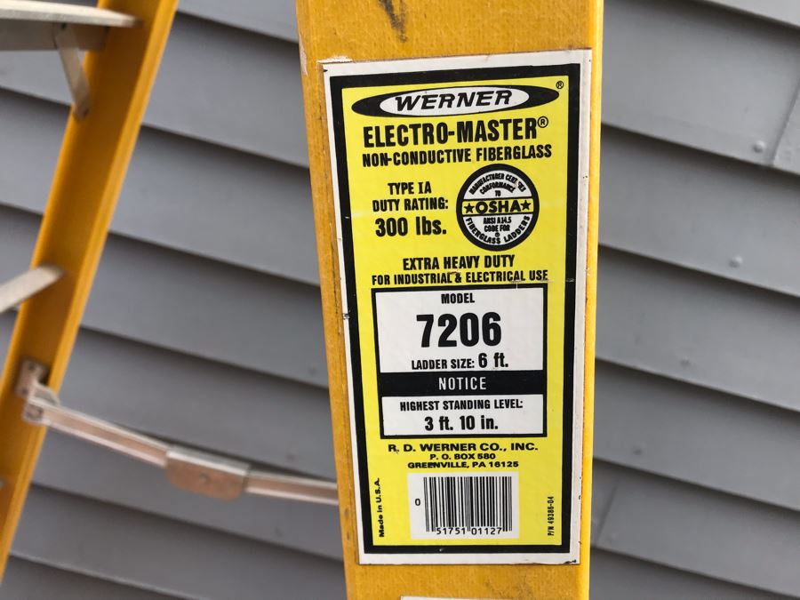 Werner Fiberglass Electro-Master 6' Ladder Model 7206 [Photo 6]