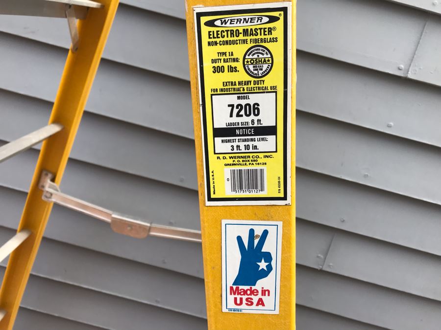 Werner Fiberglass Electro-Master 6' Ladder Model 7206 [Photo 5]