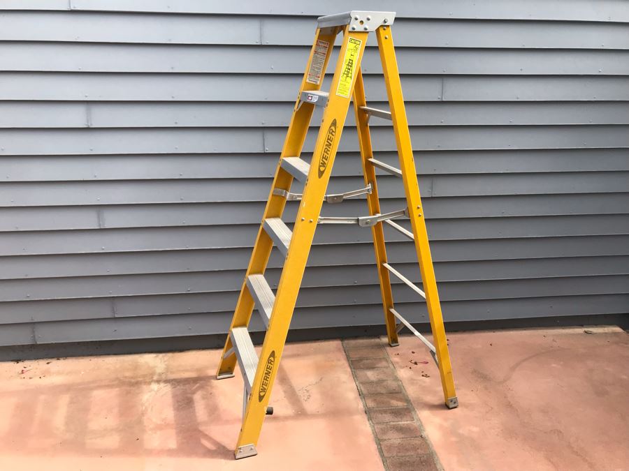 Werner Fiberglass Electro-Master 6' Ladder Model 7206 [Photo 2]