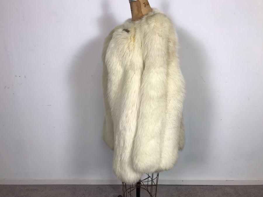 Pellicceria Graxia Milano Italian White Fur Jacket Apx Size 42 Length:30 Perimeter:45 Outer Sleeve To Neck:30 Inner Sleeve:16 [Photo 8]
