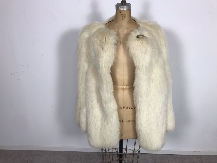 Pellicceria Graxia Milano Italian White Fur Jacket Apx Size 42 Length:30 Perimeter:45 Outer Sleeve To Neck:30 Inner Sleeve:16 [Photo 2]