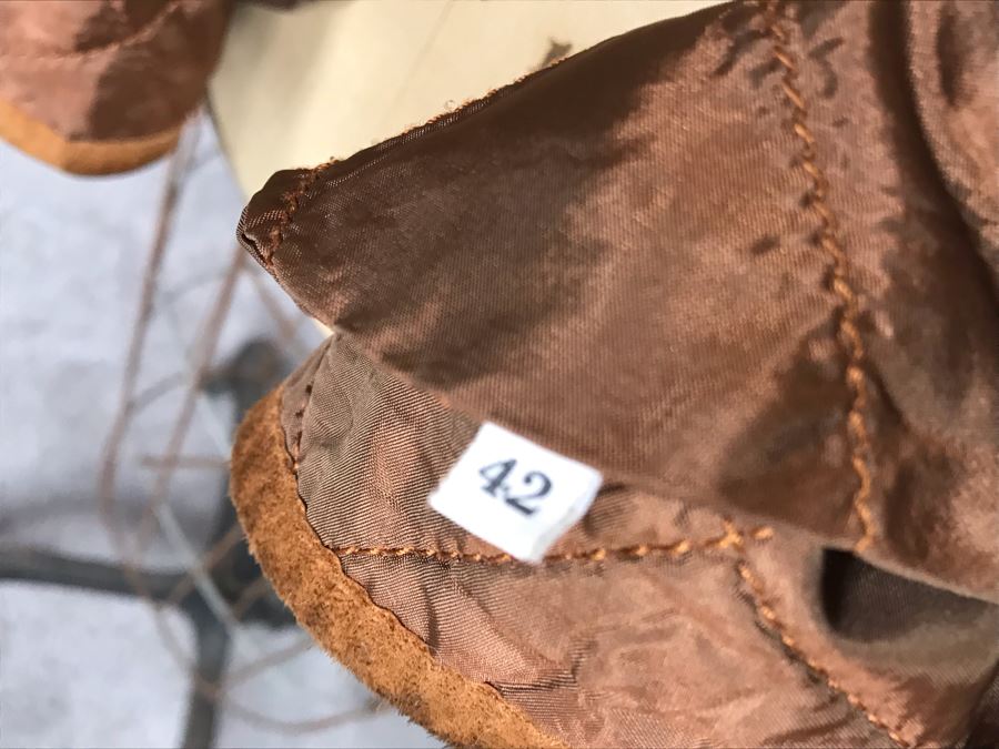 Albanese Roma Italy Suede Leather Jacket With Fur Lined Hood Size 42 [Photo 10]