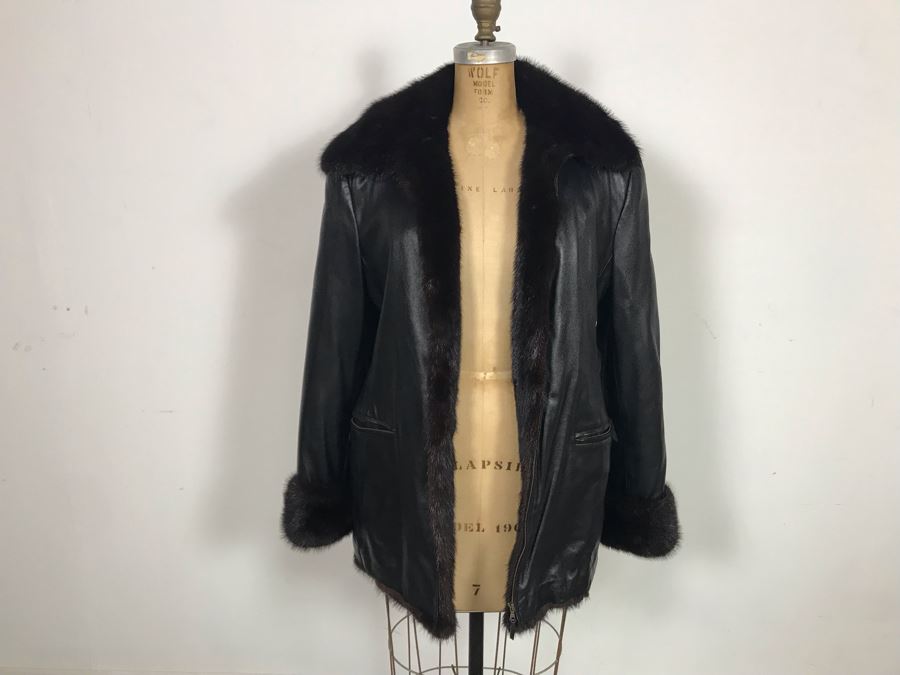 Italian Black Leather Mink Fur Lined Jacket Apx Size 42 [Photo 5]