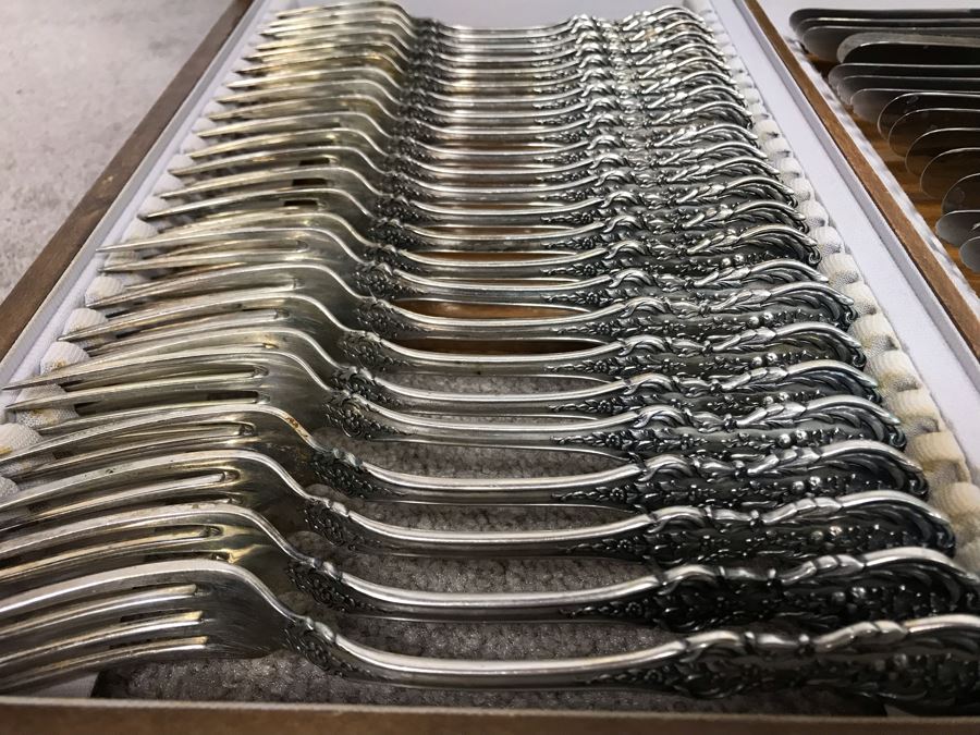 MASSIVE Vintage Italian 800 Silver Flatware Set W/ Serving Pieces Hallmarked 72 PA Palermo Italy A.P.I.S. Silversmith W/ Impressive Olive Wood Silverware Chest With 4 Sliding Drawers (52.6LBS W/ Box - Apx 20Lbs 800 Silver) - See Photos - Has Reserve Price [Photo 26]