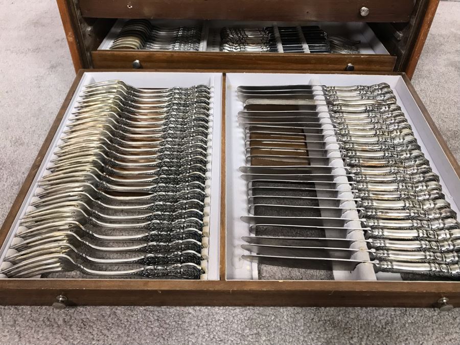 MASSIVE Vintage Italian 800 Silver Flatware Set W/ Serving Pieces Hallmarked 72 PA Palermo Italy A.P.I.S. Silversmith W/ Impressive Olive Wood Silverware Chest With 4 Sliding Drawers (52.6LBS W/ Box - Apx 20Lbs 800 Silver) - See Photos - Has Reserve Price [Photo 25]