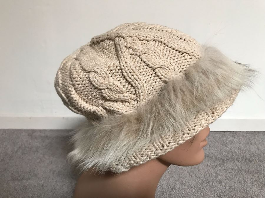 Vintage Knitted Hat With Fur