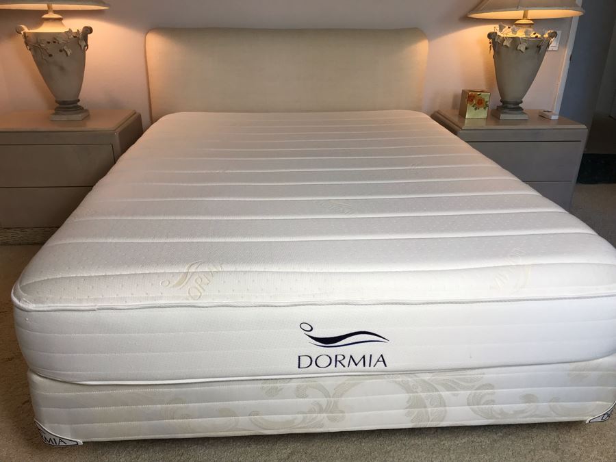 Dormia Queen Size Mattress With Boxspring And Padded Headboard [Photo 1]