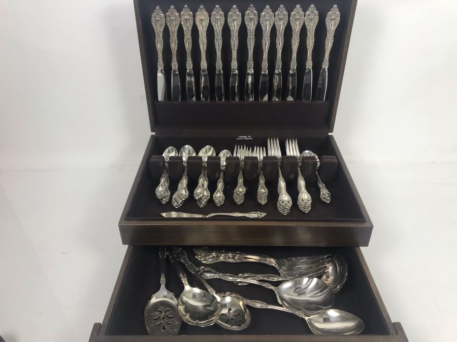 1881 Rogers Oneida Ltd Silverplate Flatware Set With Serving Pieces And Silverware Chest Apx Service For 12 [Photo 1]