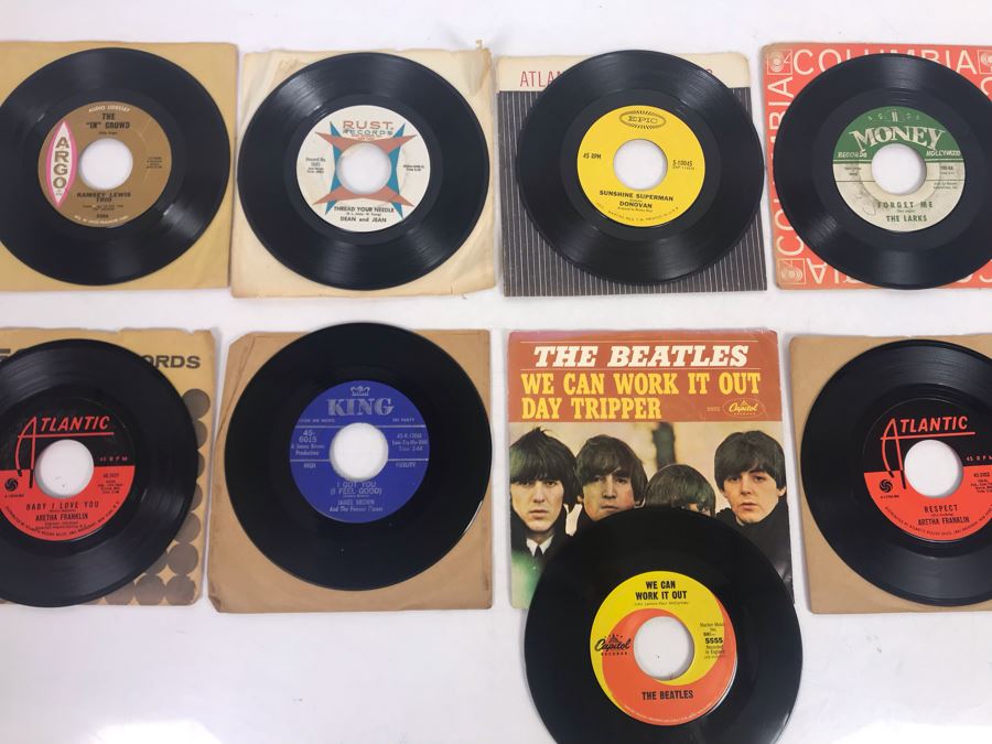 Vintage 45 Records Including The Beatles We Can Work It Out Day Tripper With Jacket, Aretha Franklin Respect, James Brown, Dean And Jean, Donovan, Ramsey Lewis Trio - See Photos