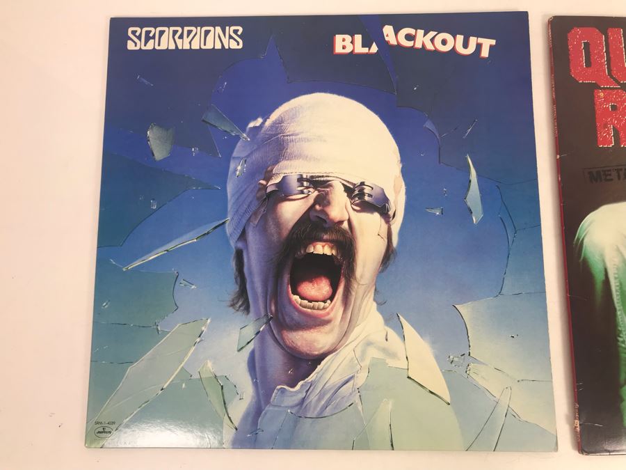 Vinyl Records: Scorpions Blackout And Quiet Riot Mental Health [Photo 2]