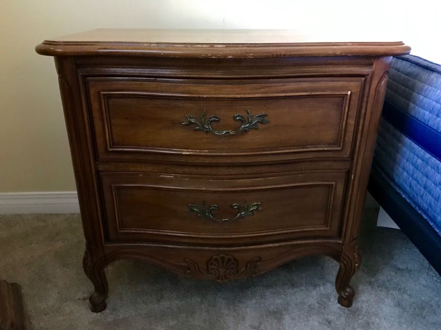 Pair Of Vintage French Provincial Nightstands By Thomasville [Photo 3]