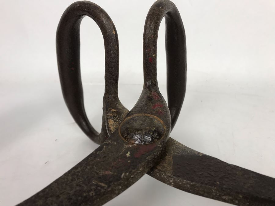 Vintage Cast Iron 14.5' Ice Tongs Gifford Wood Co, Hudson, NY 542 [Photo 4]