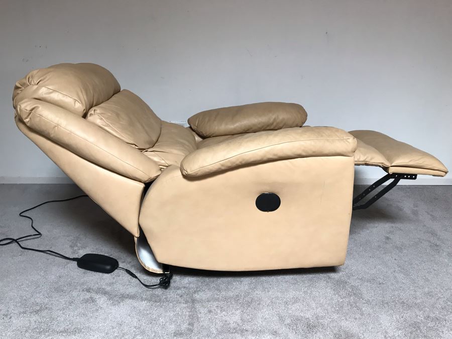 Nice Leather Electric Recliner By KFI Asheboro, NC [Photo 3]