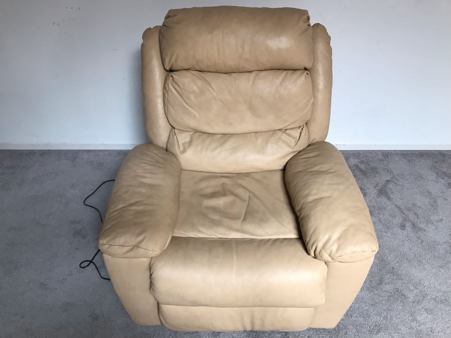 Nice Leather Electric Recliner By KFI Asheboro, NC [Photo 11]
