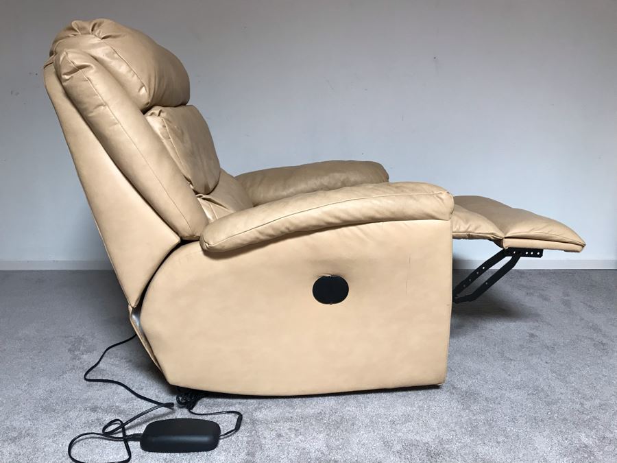 Nice Leather Electric Recliner By KFI Asheboro, NC [Photo 5]