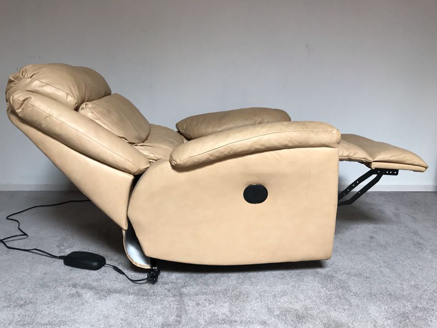 Nice Leather Electric Recliner By KFI Asheboro, NC [Photo 15]