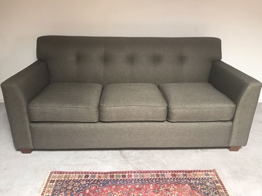 Like New Modern Gray Tufted Sofa Couch By La-Z-Boy Furniture 3-Seat 80W X 37D X 36.5H