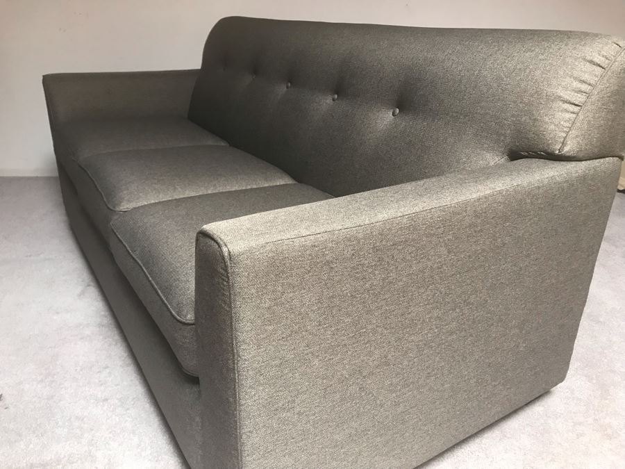 Like New Modern Gray Tufted Sofa Couch By La-Z-Boy Furniture 3-Seat 80W X 37D X 36.5H [Photo 15]
