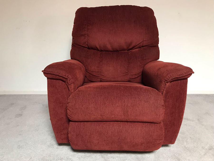 Like New La-Z-Boy Recliner [Photo 4]