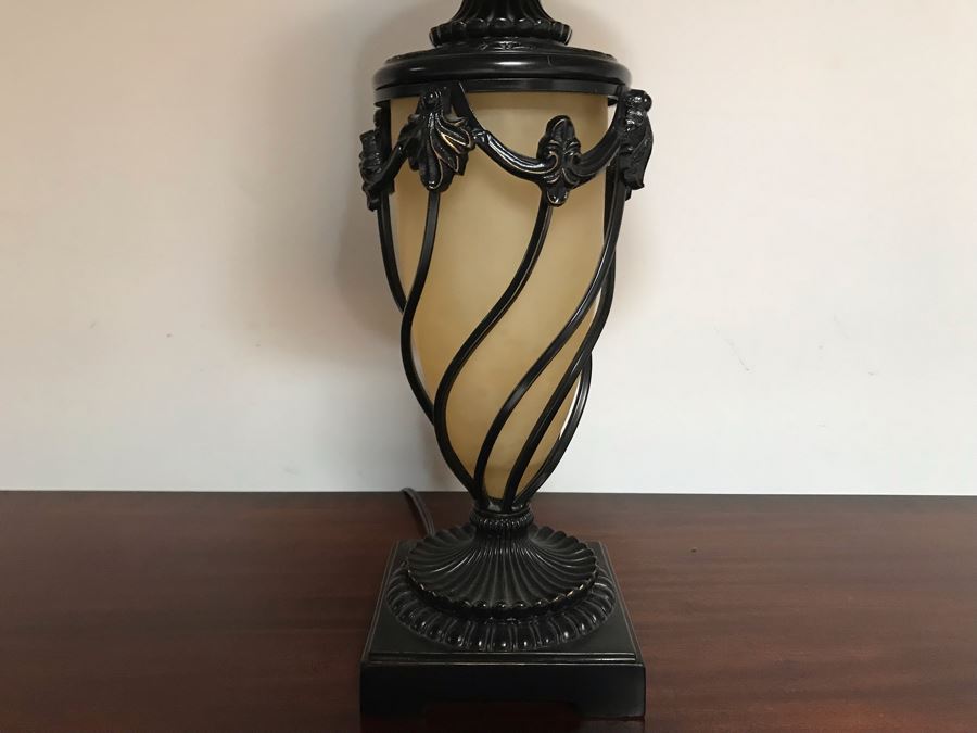 Metal Table Lamp With Internal Light 27H [Photo 6]