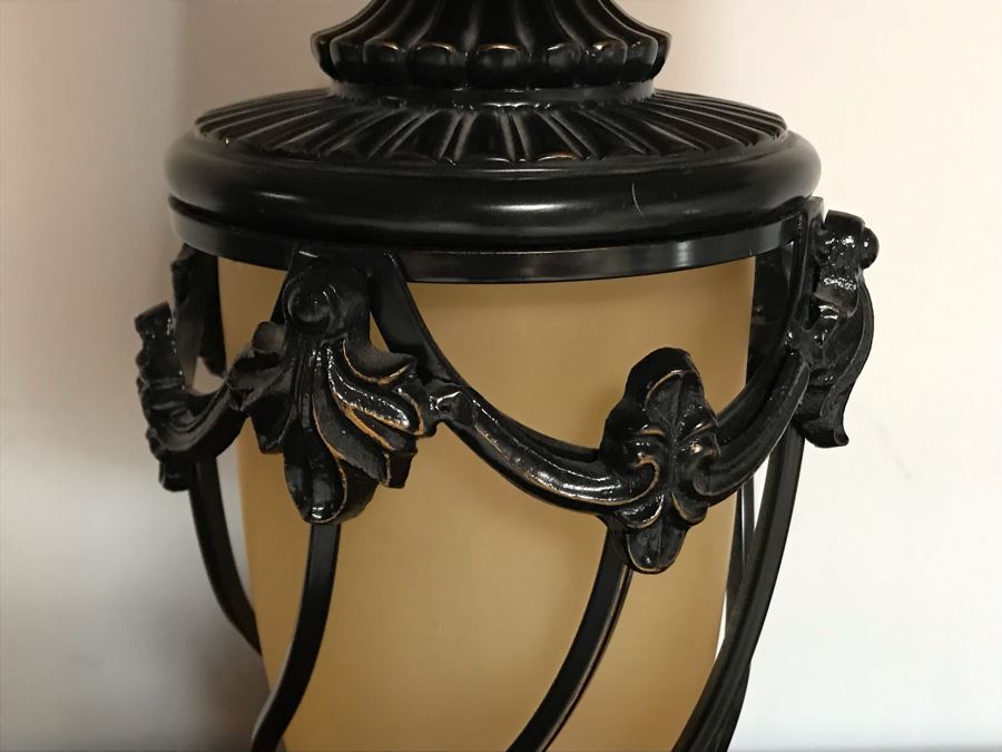 Metal Table Lamp With Internal Light 27H [Photo 7]