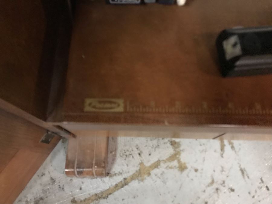 Mega Sewing Lot: Includes Husqvarna Viking Scandinavia 200 Sewing Machine Made In Sweden, Husqvarna Huskylock 560 Sewing Machine, Tons Of Sewing Supplies And Wooden Sewing Cabinet With Motorized Lift 46W X 20D X 32H - See Photos [Photo 28]